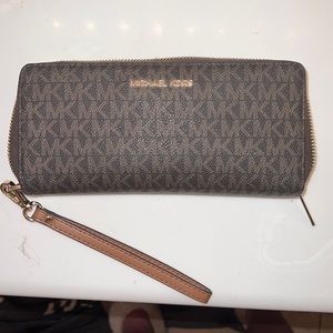 Michael Kors Jet Set Brown Wristlet Wallet